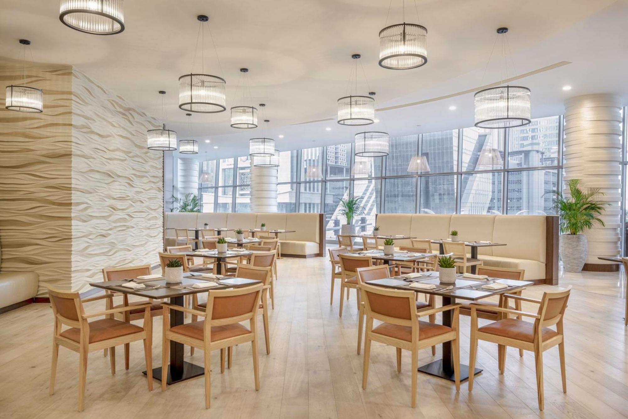 Le Meridien City Center Doha Eksteriør billede